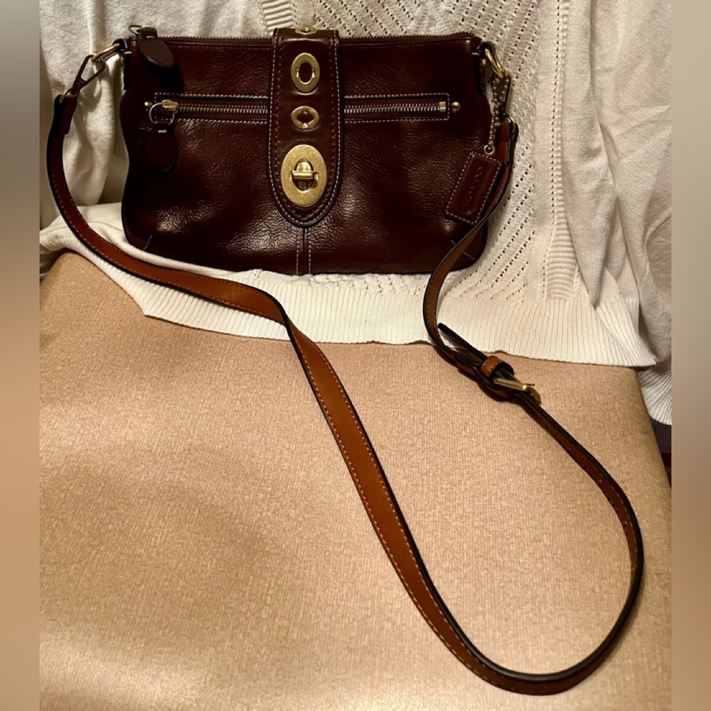COACH Legacy “Lily” Turnlock Bag *  Shoulder Bag